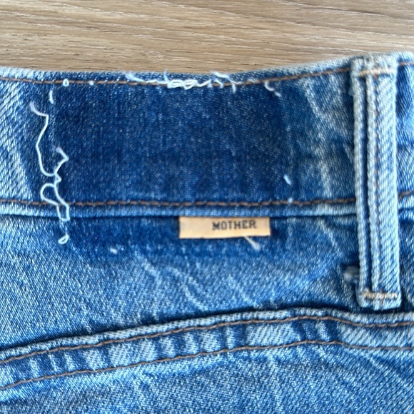 MOTHER
The Kick It Jeans - Picture 11 of 12